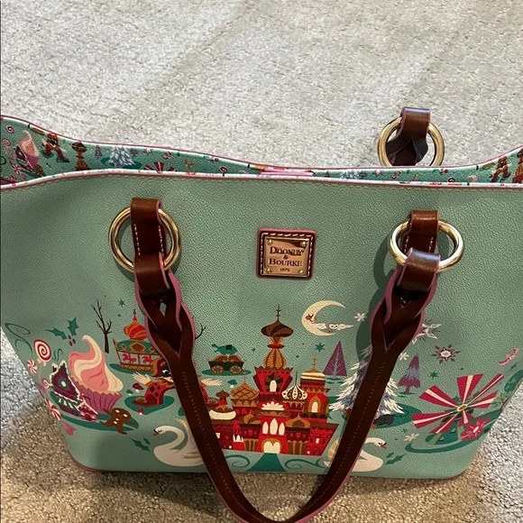 Dooney & Bourke Nutcracker tote bag Disney - Picture 4 of 11